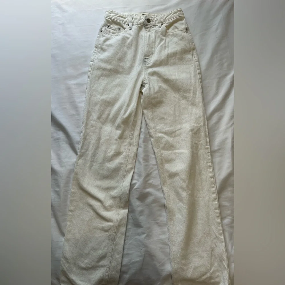 New Beige High Waisted jeans - Picture 2 of 2